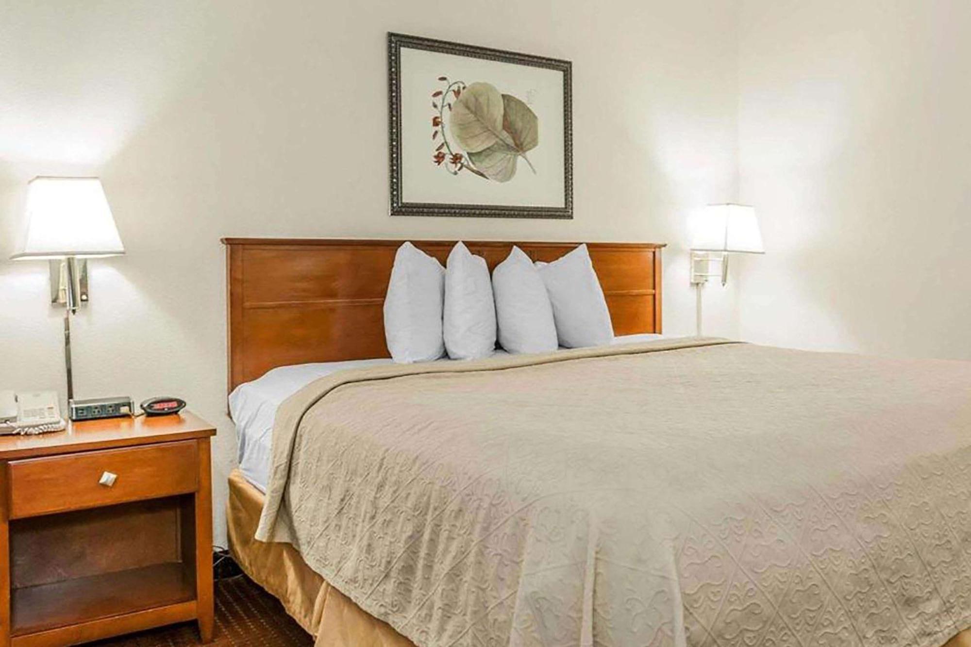 Baymont By Wyndham Indianapolis East Hotel Luaran gambar