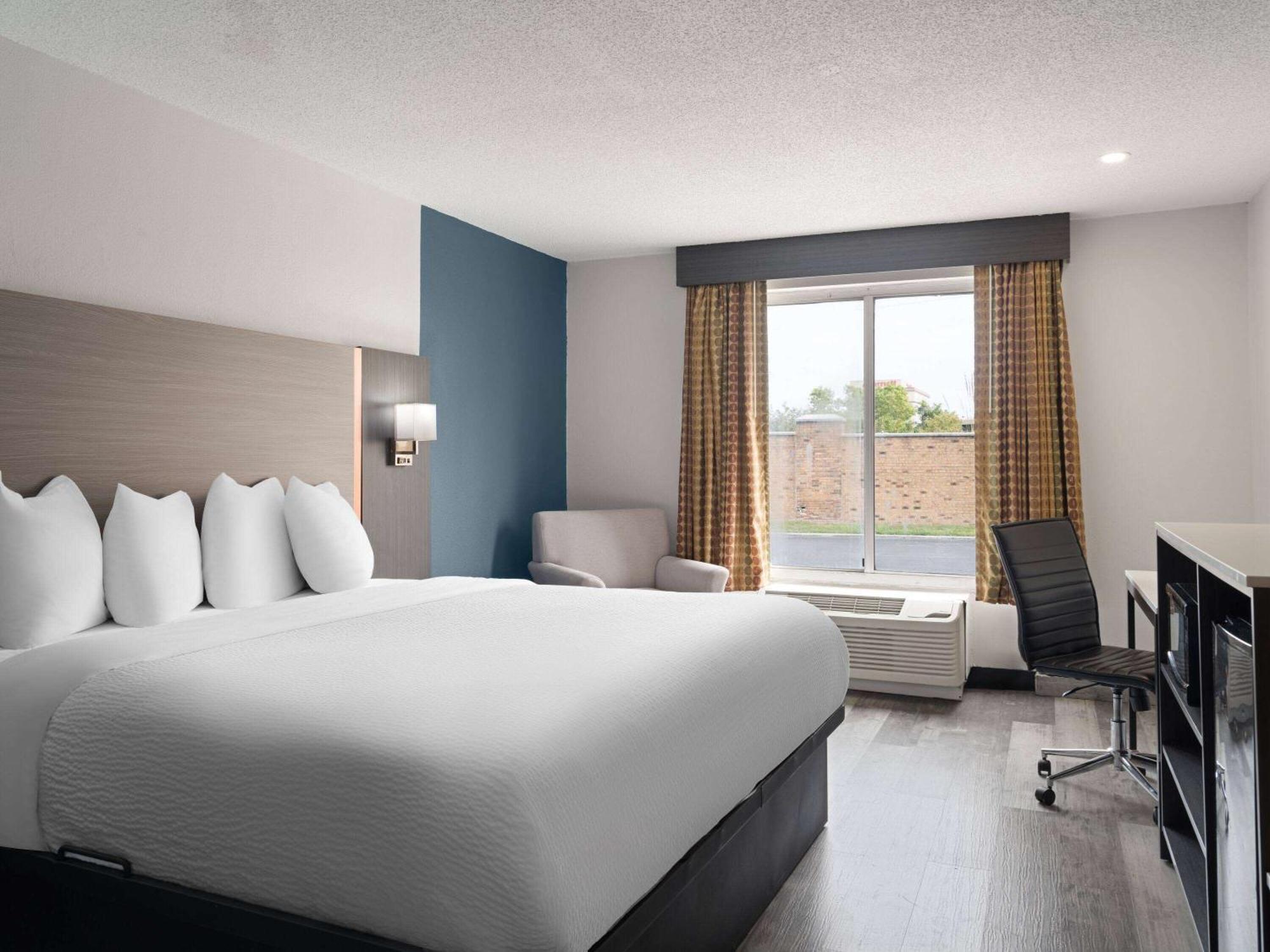 Baymont By Wyndham Indianapolis East Hotel Luaran gambar