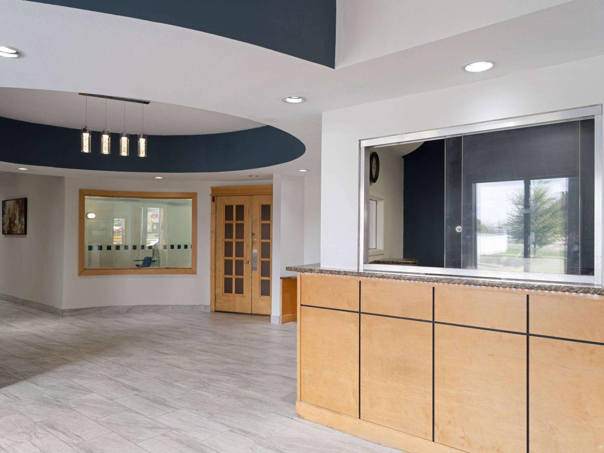 Baymont By Wyndham Indianapolis East Hotel Luaran gambar
